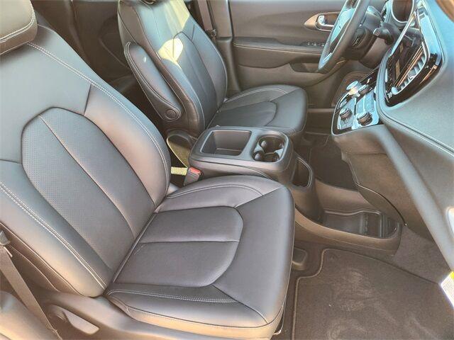 new 2026 Chrysler Pacifica car, priced at $39,655