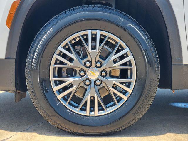 used 2025 Chevrolet Traverse car, priced at $36,975