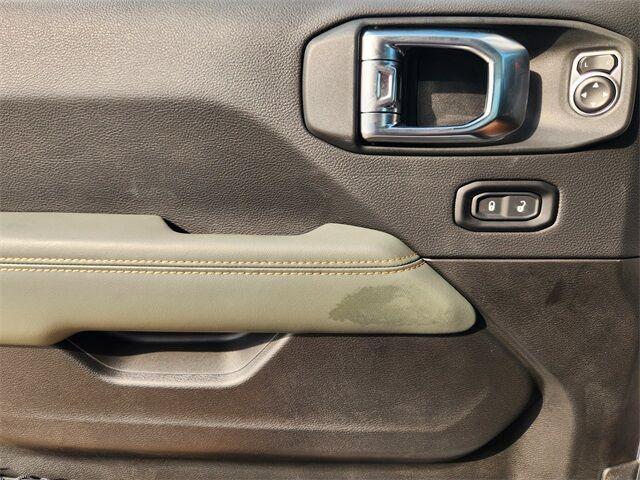 new 2025 Jeep Gladiator car, priced at $53,256