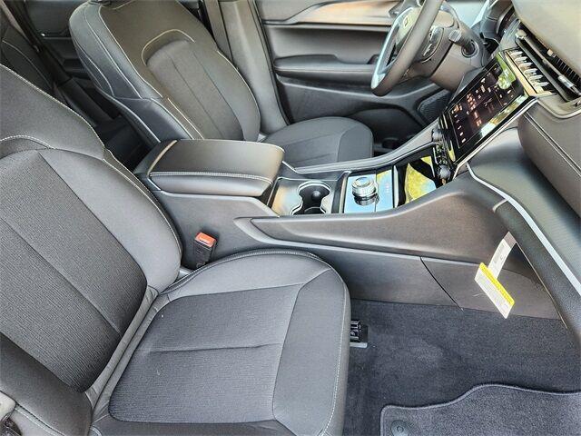 new 2025 Jeep Grand Cherokee car, priced at $36,643