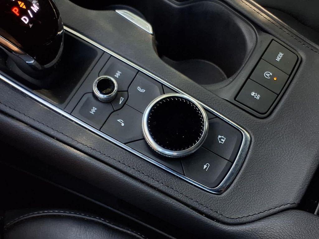 used 2023 Cadillac XT4 car, priced at $30,998