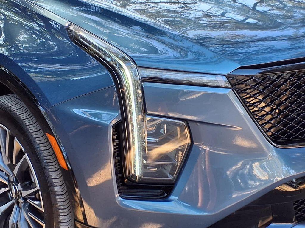 used 2024 Cadillac XT4 car, priced at $34,313