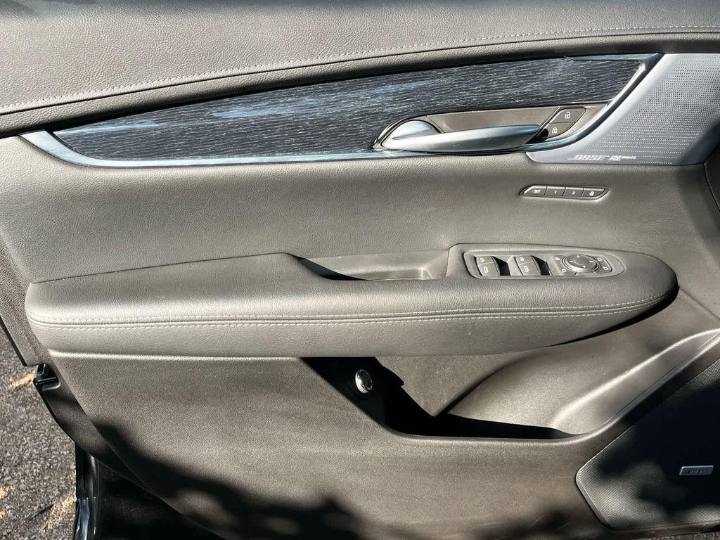 used 2025 Cadillac XT5 car, priced at $41,818