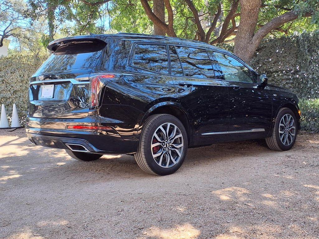 used 2024 Cadillac XT6 car, priced at $51,818