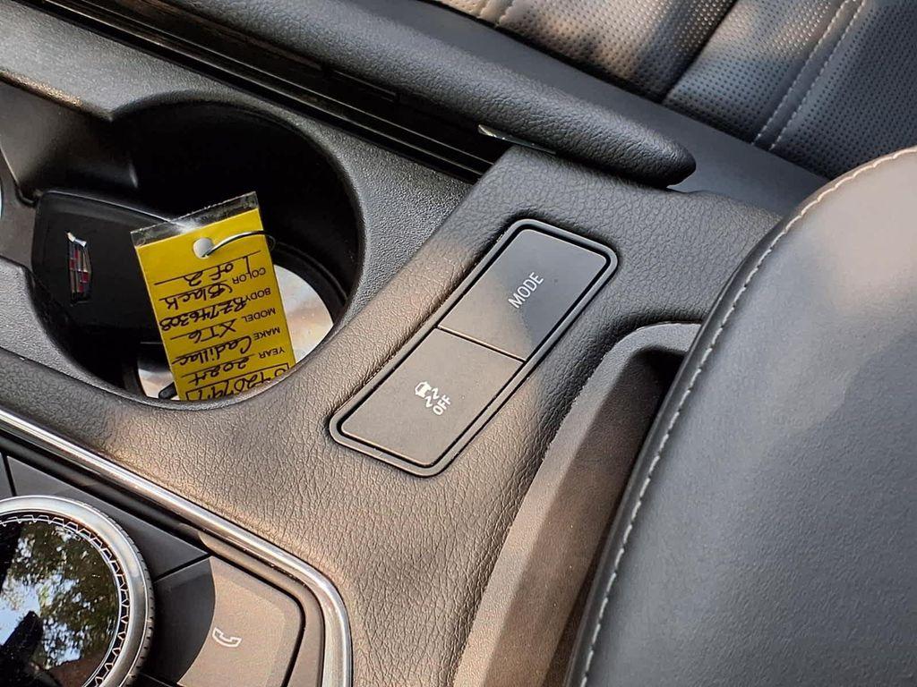 used 2024 Cadillac XT6 car, priced at $51,818