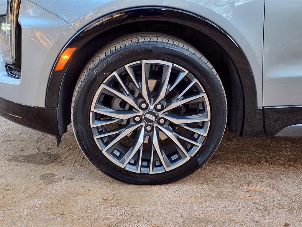 used 2024 Cadillac XT4 car, priced at $35,998