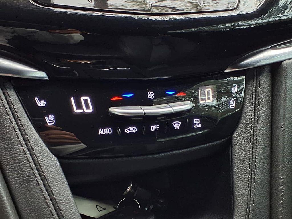 used 2023 Cadillac XT6 car, priced at $37,818