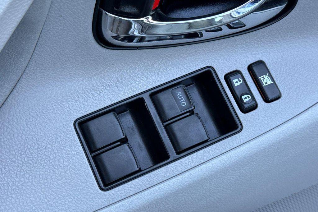 used 2007 Toyota Camry Hybrid car, priced at $6,988