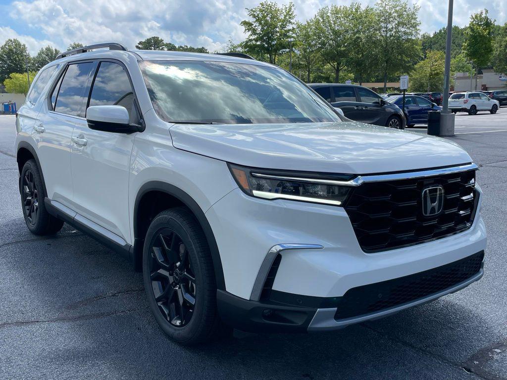 new 2025 Honda Pilot car, priced at $53,405