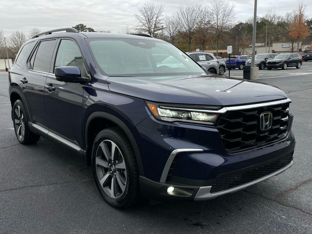 used 2023 Honda Pilot car, priced at $41,880