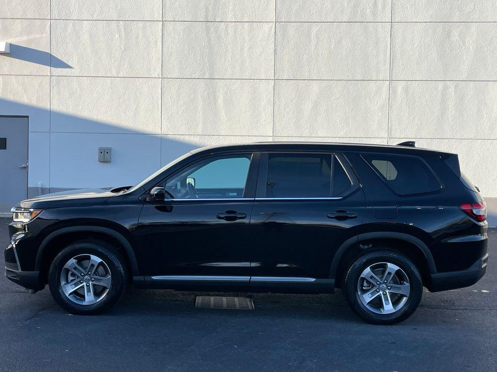 used 2024 Honda Pilot car, priced at $37,480