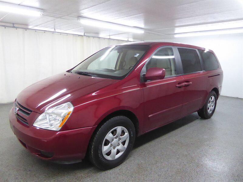 used 2007 Kia Sedona car, priced at $7,000