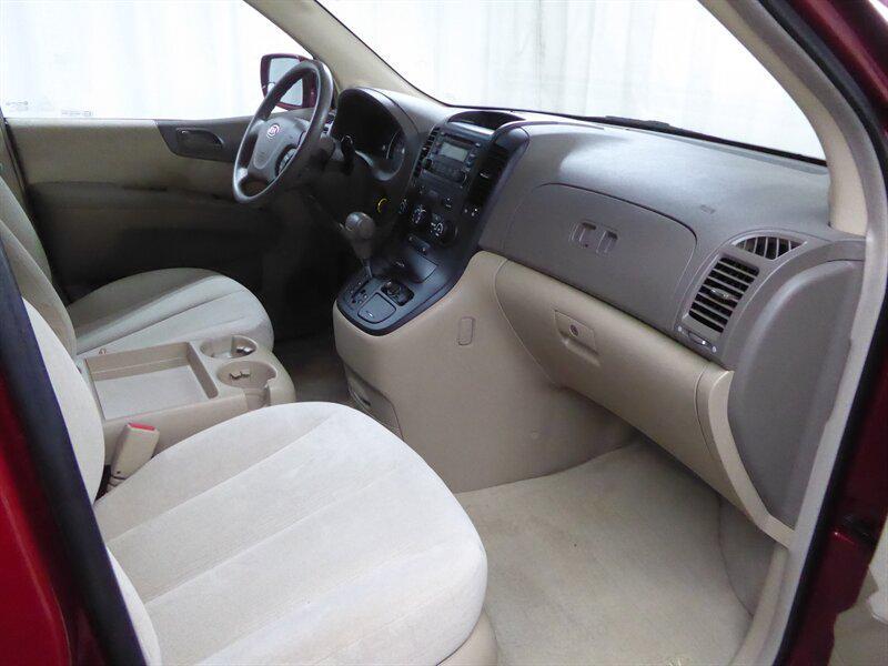 used 2007 Kia Sedona car, priced at $7,000