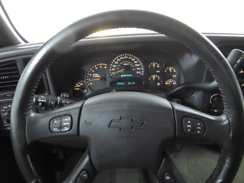 used 2004 Chevrolet Silverado 2500 car, priced at $15,000