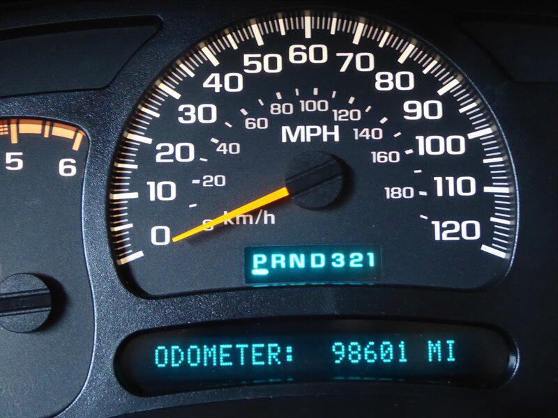 used 2004 Chevrolet Silverado 2500 car, priced at $15,000