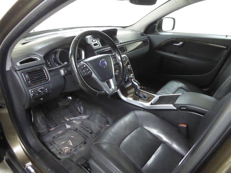 used 2016 Volvo XC70 car, priced at $16,500