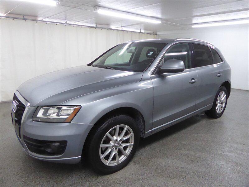 used 2010 Audi Q5 car, priced at $6,500