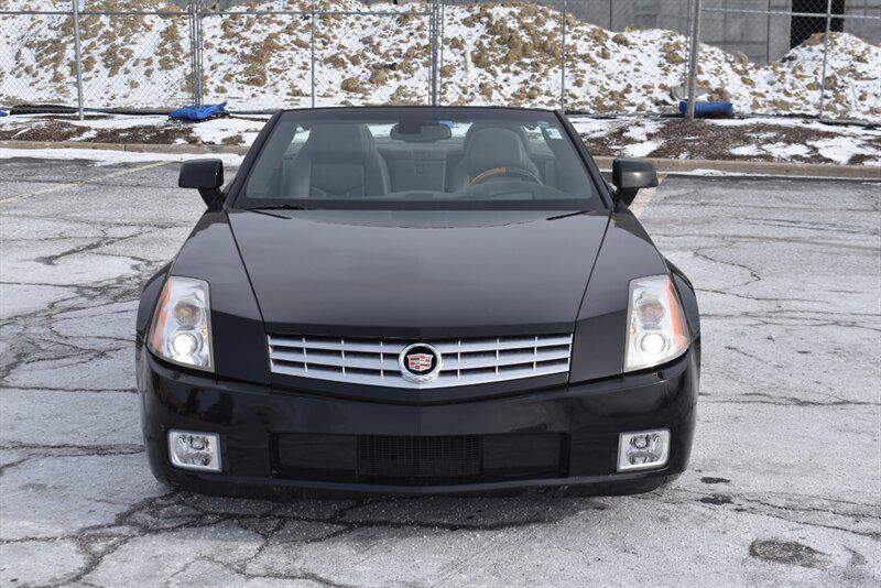 used 2006 Cadillac XLR car