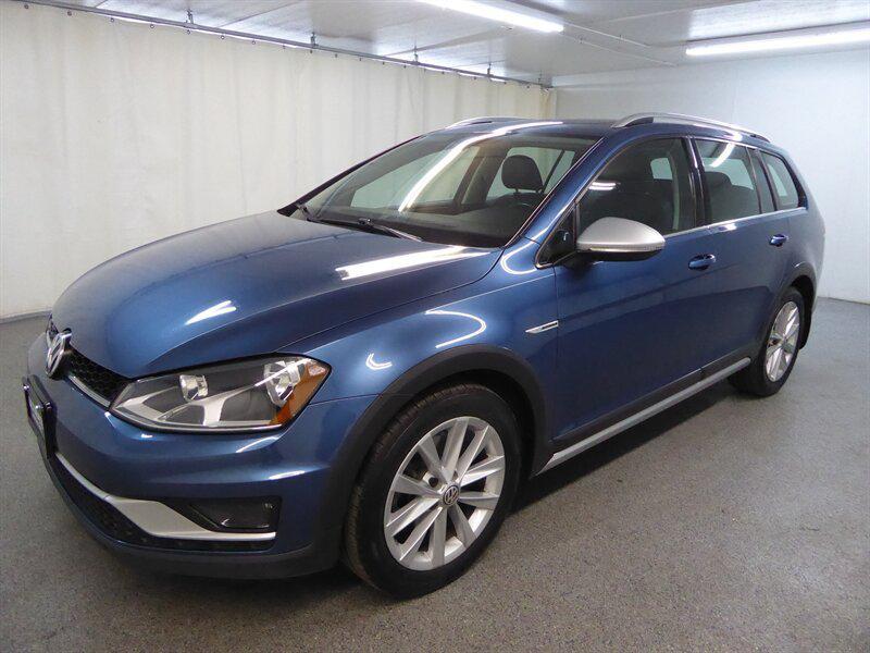 used 2017 Volkswagen Golf Alltrack car, priced at $11,000