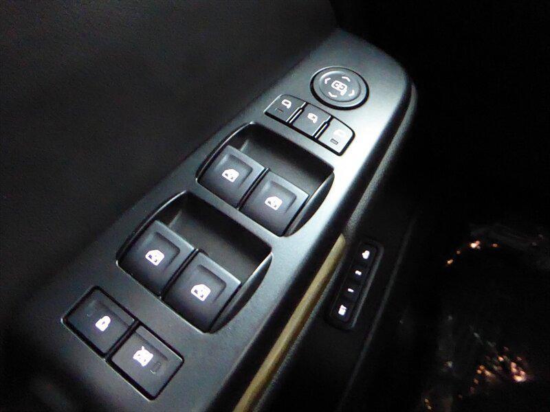 used 2018 GMC Yukon car, priced at $30,000