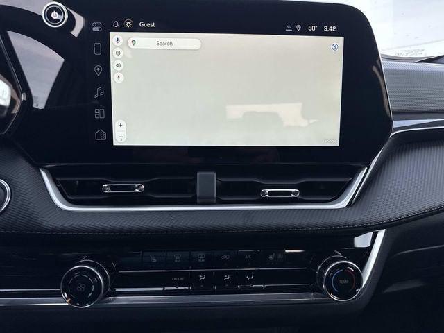 new 2026 Chevrolet Equinox car, priced at $32,140