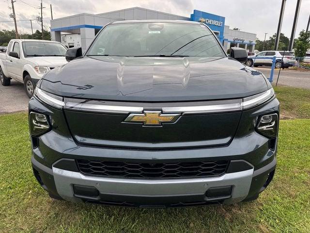 new 2025 Chevrolet Silverado EV car, priced at $67,953
