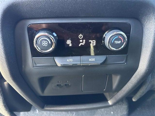 new 2026 Chevrolet Traverse car, priced at $38,498