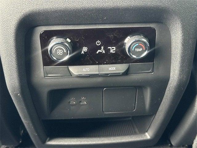 new 2026 Chevrolet Traverse car, priced at $40,274