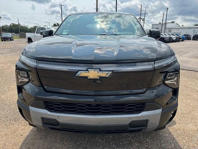 new 2025 Chevrolet Silverado EV car, priced at $65,451