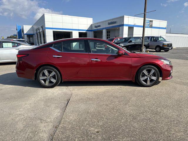 used 2019 Nissan Altima car, priced at $17,490