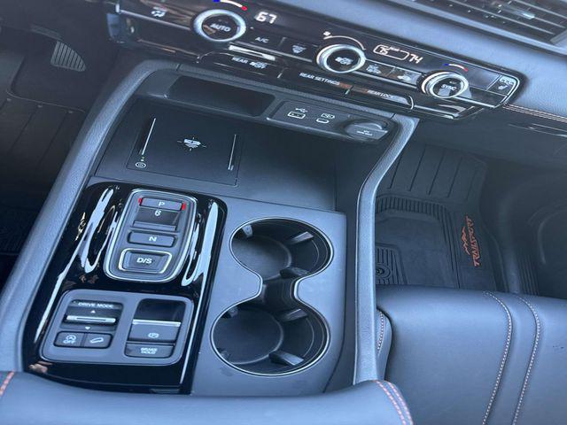 used 2025 Honda Pilot car, priced at $43,777