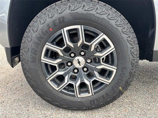 new 2026 Chevrolet Colorado car, priced at $43,690