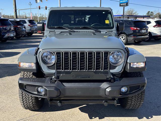 used 2025 Jeep Gladiator car, priced at $39,990