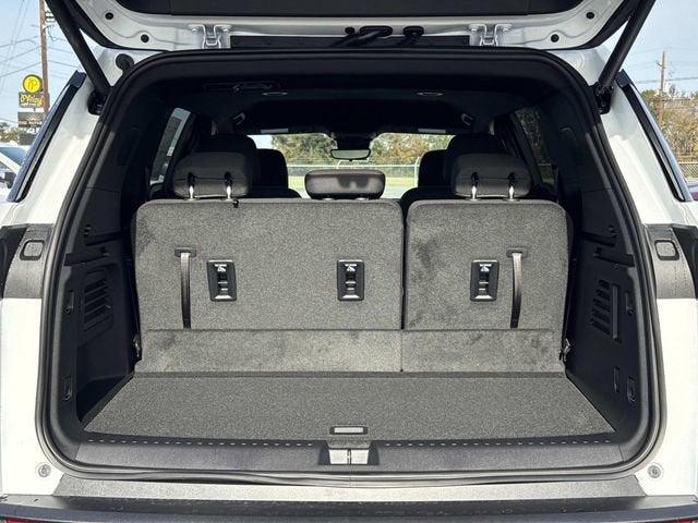 new 2026 Chevrolet Traverse car, priced at $41,285