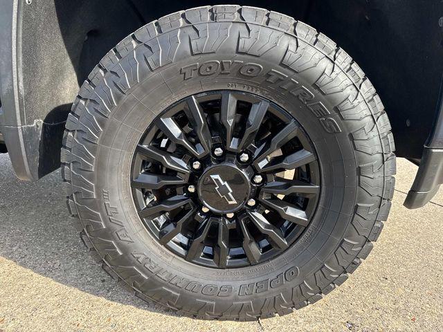 used 2022 Chevrolet Silverado 2500 car, priced at $41,990