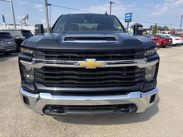 used 2024 Chevrolet Silverado 2500 car, priced at $45,999