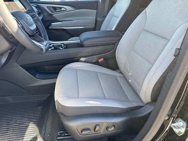 new 2026 Chevrolet Traverse car, priced at $49,565