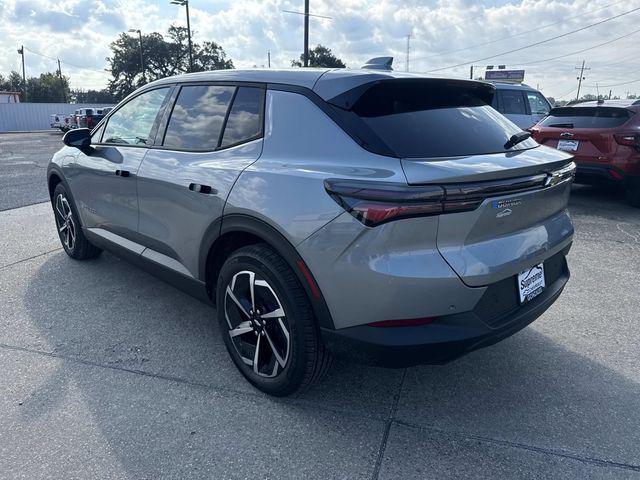 used 2025 Chevrolet Equinox EV car, priced at $26,290