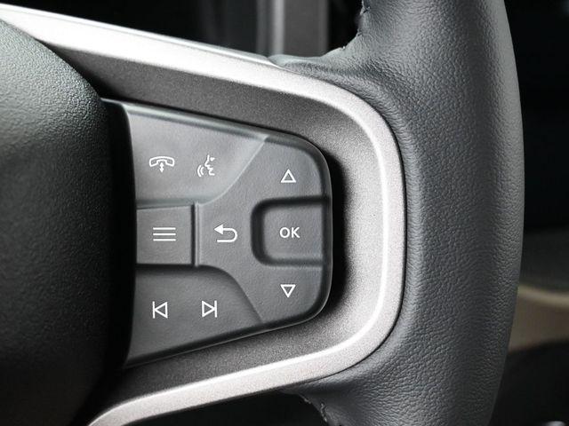 new 2025 Ford Bronco car, priced at $43,570