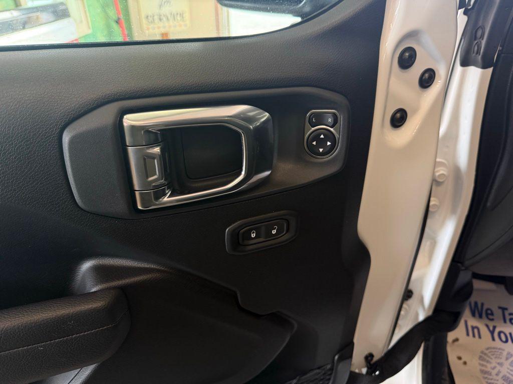 used 2025 Jeep Wrangler car, priced at $36,299