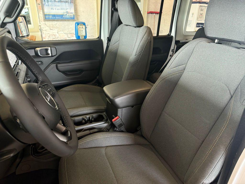 used 2025 Jeep Wrangler car, priced at $36,299