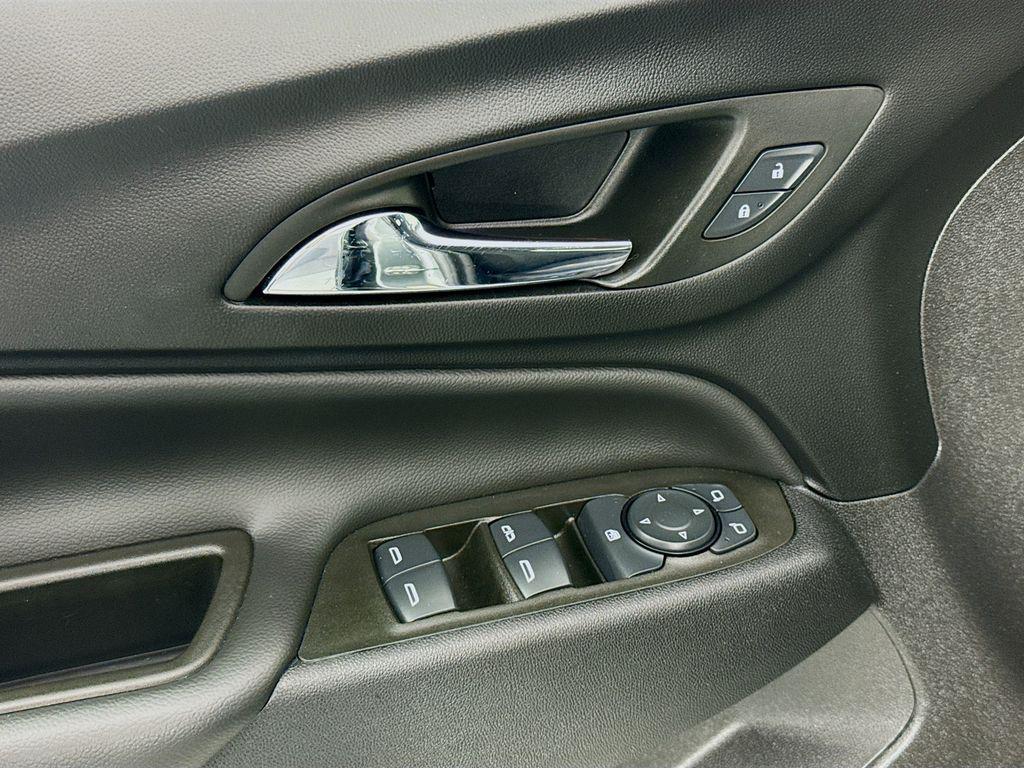 used 2024 Chevrolet Equinox car, priced at $26,295