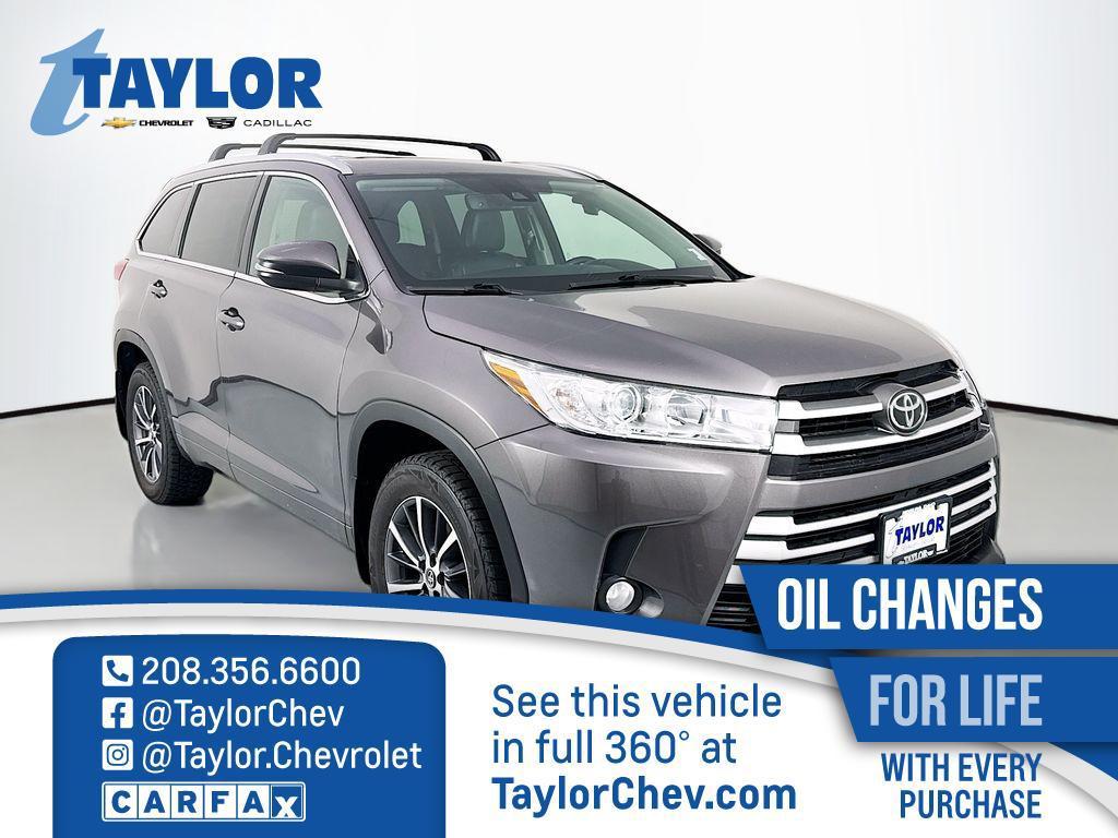 used 2017 Toyota Highlander car, priced at $21,495