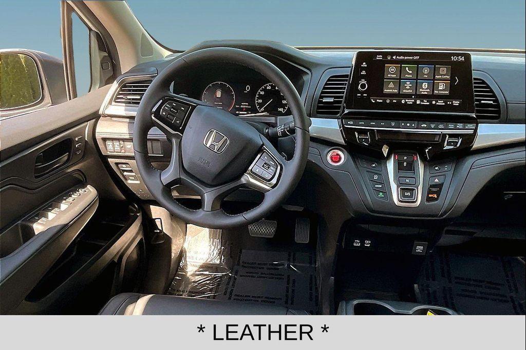 used 2025 Honda Odyssey car, priced at $39,995