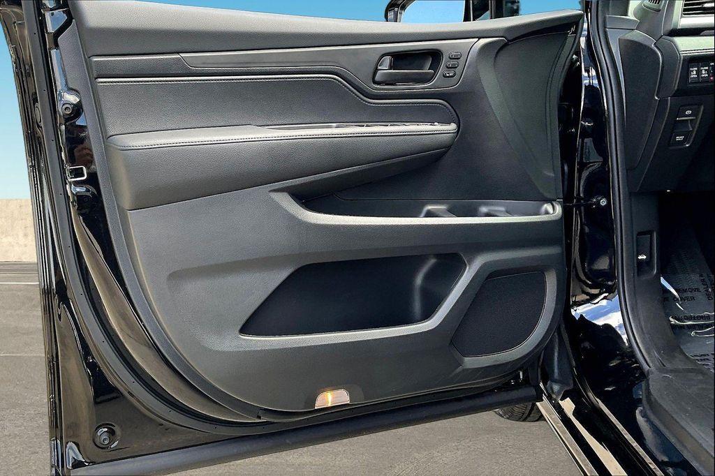 used 2026 Honda Odyssey car, priced at $42,495