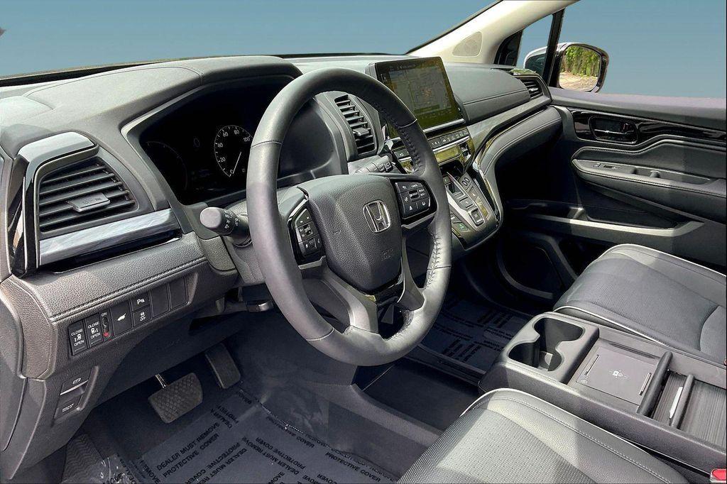 used 2026 Honda Odyssey car, priced at $48,995