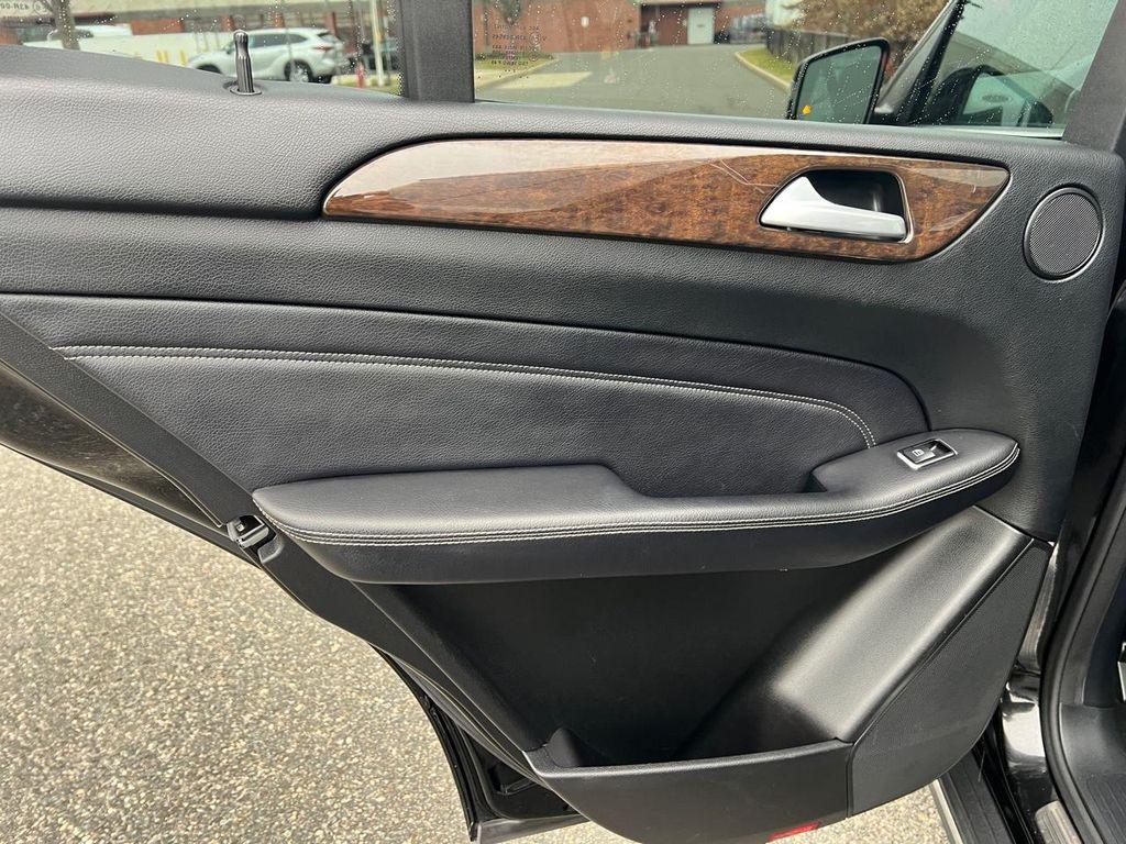 used 2013 Mercedes-Benz M-Class car, priced at $14,999