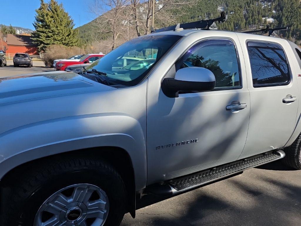 used 2010 Chevrolet Avalanche car, priced at $12,477