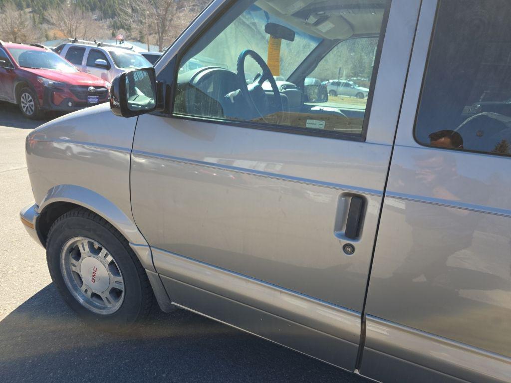used 2003 GMC Safari car, priced at $6,999