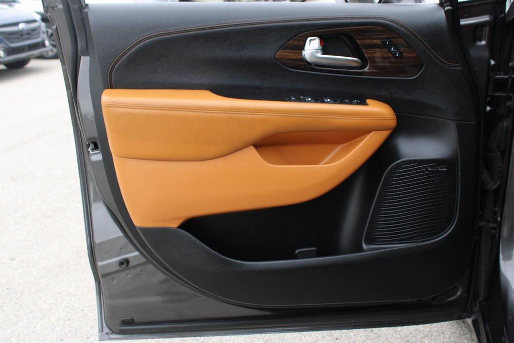 used 2022 Chrysler Pacifica car, priced at $32,493